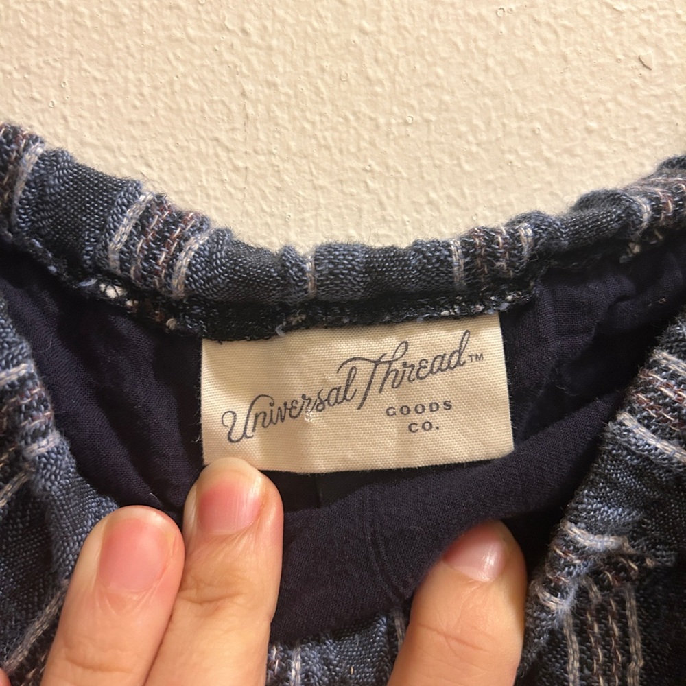 3/$10 🏷️ *LAST CHANCE!* Universal Thread Navy and White Striped Dress - Picture 2 of 5